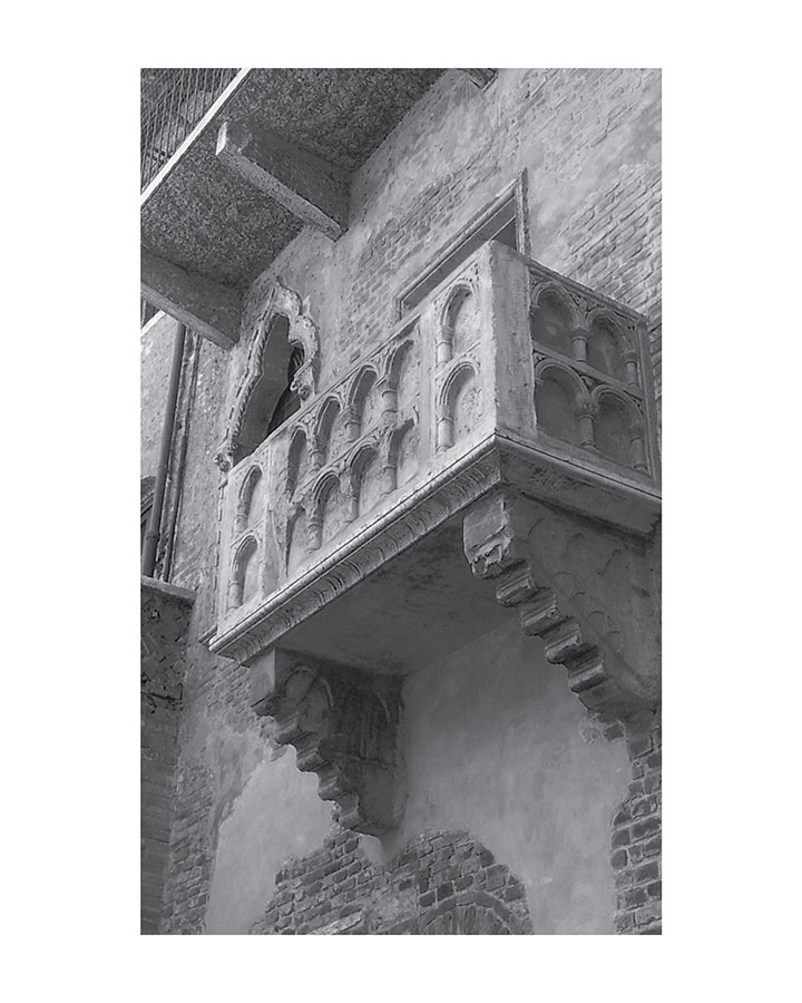 002cb-01 Julijin balkon (Romeo & Julija) - Slika 1